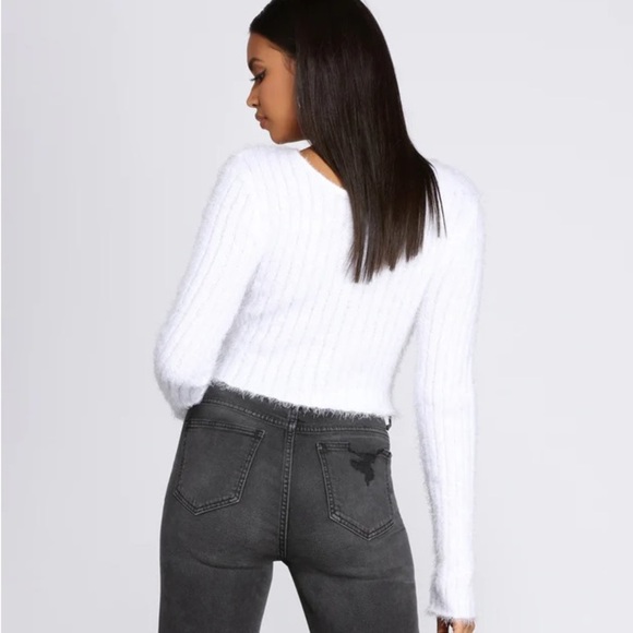 Windsor White Fuzzy Cropped Pull Over Sweater - Picture 2 of 7